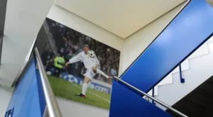 {{ otherArticle[0].article.title }}