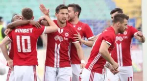 {{ otherArticle[0].article.title }}