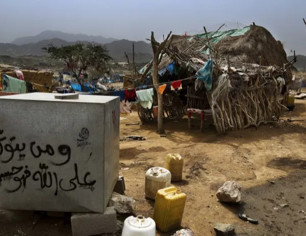 35 цивилни загинаха при удари на арабската коалиция срещу Йемен