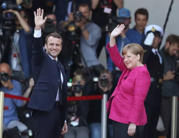 Макрон или Меркел: Кой ще задава новото темпо на ЕС?