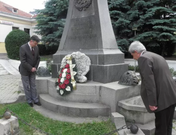 Кюстендил почете жертвите на сръбския погром в Босилеградско 