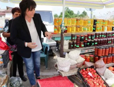 Нинова иска по-големи субсидии за производителите на плодове и зеленчуци