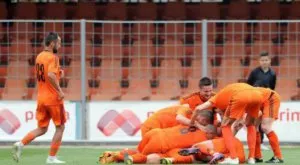 {{ otherArticle[0].article.title }}