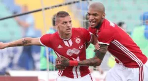 {{ otherArticle[0].article.title }}