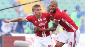 {{ otherArticle[0].article.title }}