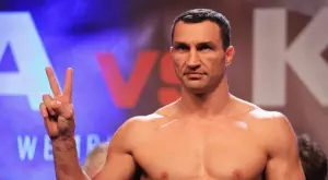 {{ otherArticle[0].article.title }}