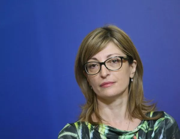 Захариева: Скандалът с Лозан Панов измества фокуса от съдебната реформа