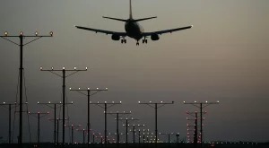 Проблем в елзахранването бави стотици полети от брюкселското летище