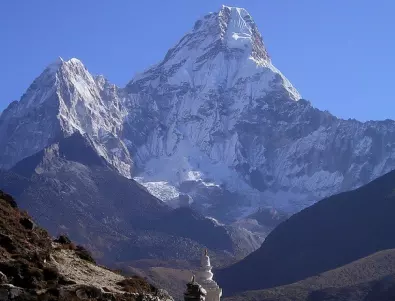 За първи път от 45 години мерят отново височината на Еверест 