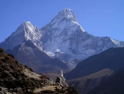 Коя е най-високата планина в света?