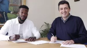 {{ otherArticle[0].article.title }}