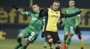 {{ otherArticle[0].article.title }}