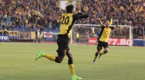 {{ otherArticle[0].article.title }}