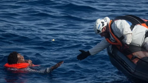 "Лекари без граници" преустановява хуманитарна си мисия в Средиземно море