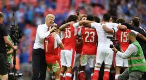 Арсенал представи новия си екип, Санчес също позира с него (СНИМКИ)