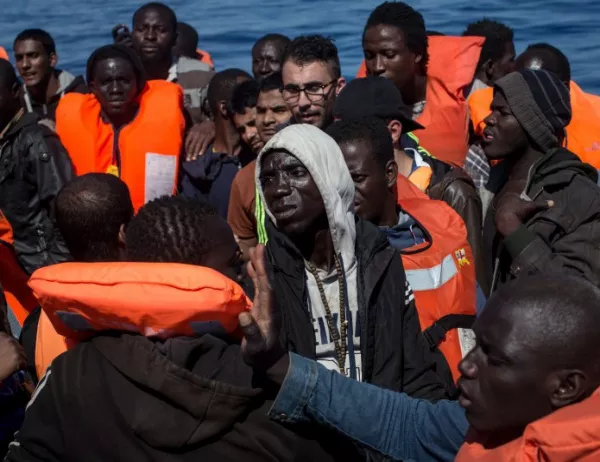 Либия върна 137 мигранти от Средиземно море