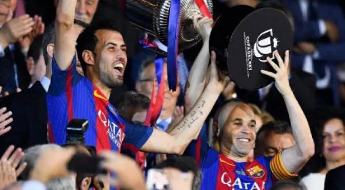 ВИДЕО: Барселона отпразнува сладкия си единствен трофей