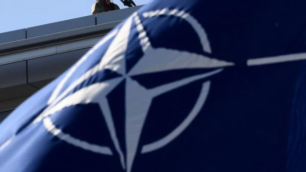 Тръмп се готви да натисне заради парите в НАТО