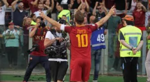 Как се промени светът от дебютния мач на Франческо Тоти (ВИДЕО)
