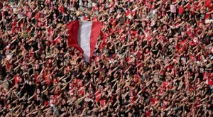 Обидно: Фенове на ЦСКА и Левски изоставят любимците си заради дъжда