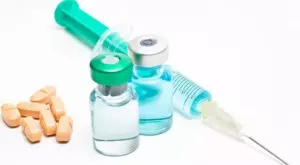 {{ otherArticle[0].article.title }}