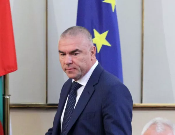 Марешки: Каракачанов преговаря с БСП и ДПС за правителство