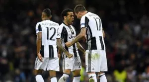 Ювентус представи екипите с новата си емблема (СНИМКИ)