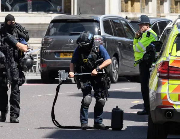 Пострадалият българин при атентатите в Лондон е отказал среща с представител на посолството ни