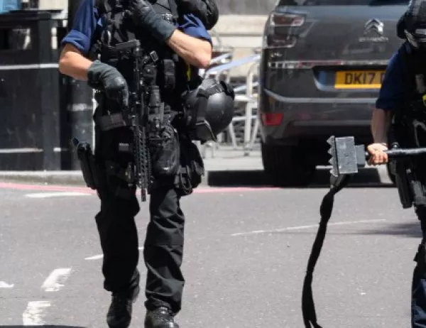 1 800 полицаи в Лондон ще бъдат въоръжени с електрошок