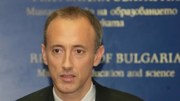 Над 17 000 деца са записани на училище за една година