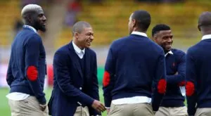 {{ otherArticle[0].article.title }}