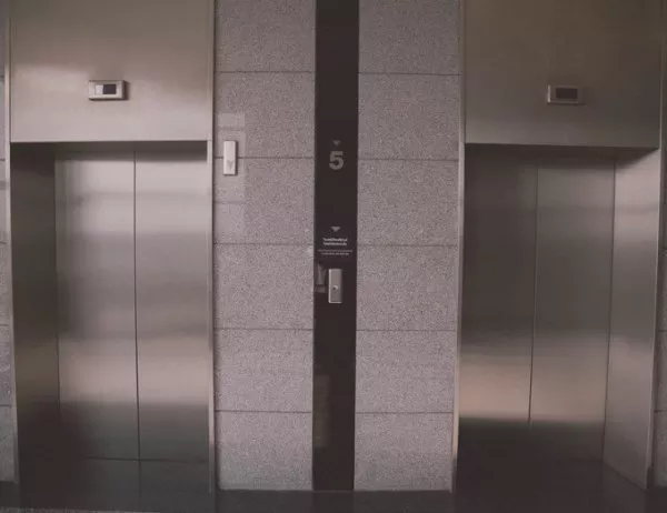 Вижте колко бърз е най-бързият асансьор в света (ВИДЕО)