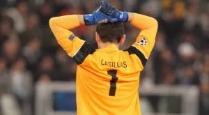 Икер Касияс се завърна на тренировки само два месеца след инфаркта