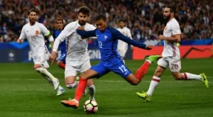 {{ otherArticle[0].article.title }}