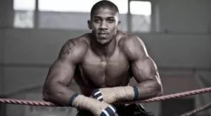 Подкупили IBF, за да отсвири Кобрата за дуел с Джошуа?