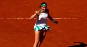 {{ otherArticle[0].article.title }}