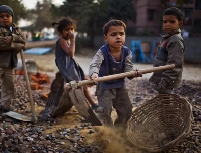 Около 152 млн. деца по света работят, вместо да ходят на училище