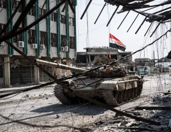 Иракската армия въоръжава населението около Мосул