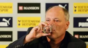 Мартин Йол: Бербатов може да играе, докато навърши 40 години