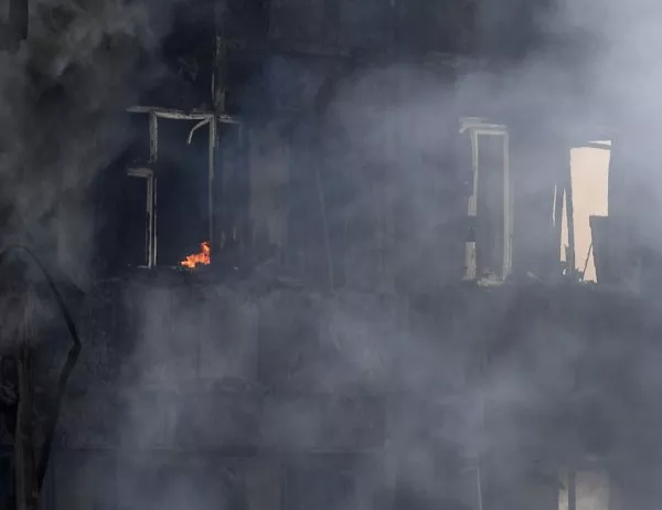 Расте броят на загиналите в пожара в Кемерово, огънят е потушен (ВИДЕО)