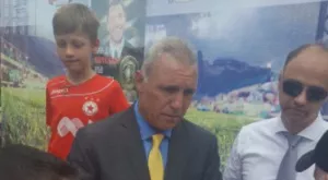 {{ otherArticle[0].article.title }}