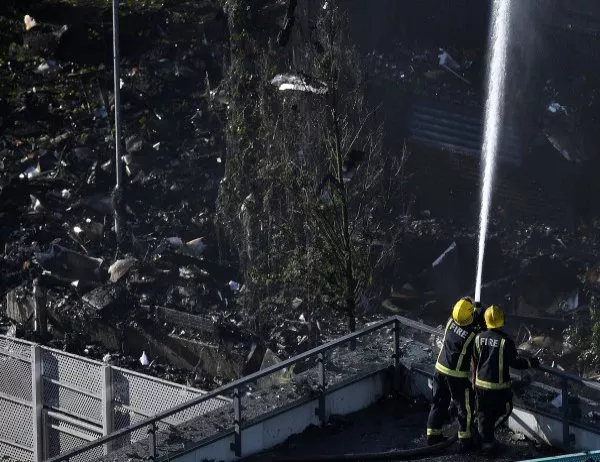 "Много хора" все още се водят в неизвестност след огромния пожар в Лондон
