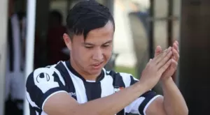 {{ otherArticle[0].article.title }}