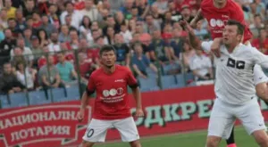 {{ otherArticle[0].article.title }}