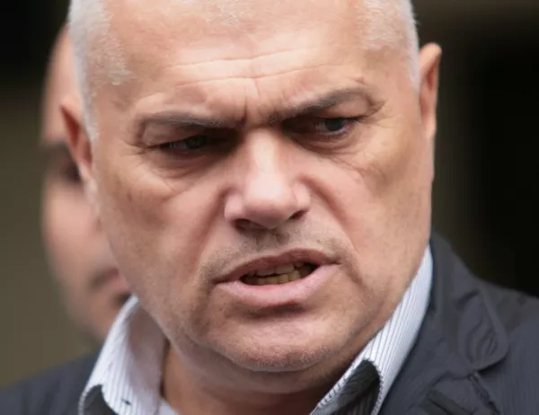 Министърът се надява похитителите на Адриан Златков скоро да бъдат заловени