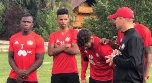 {{ otherArticle[0].article.title }}