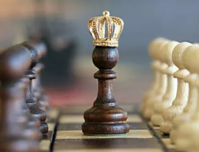 Световен шампион по шах от Русия ще играе с прокурори