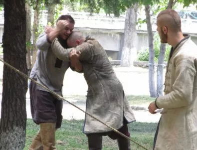 Средновековни рицари нахлуха в съвременен Асеновград