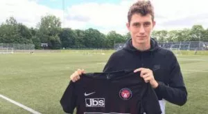 {{ otherArticle[0].article.title }}