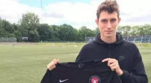 {{ otherArticle[0].article.title }}